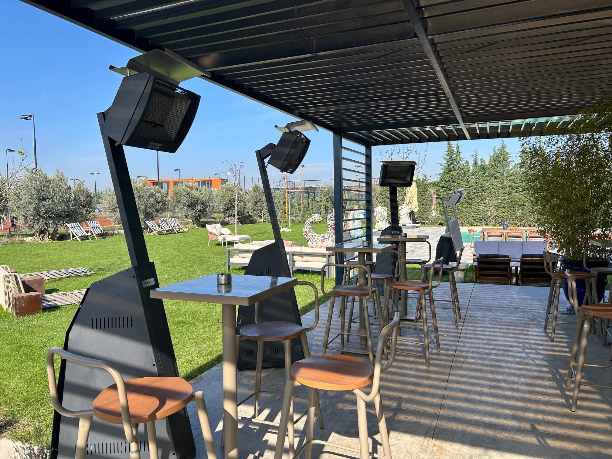 mira patio ayaklı tüplü ısıtıcı